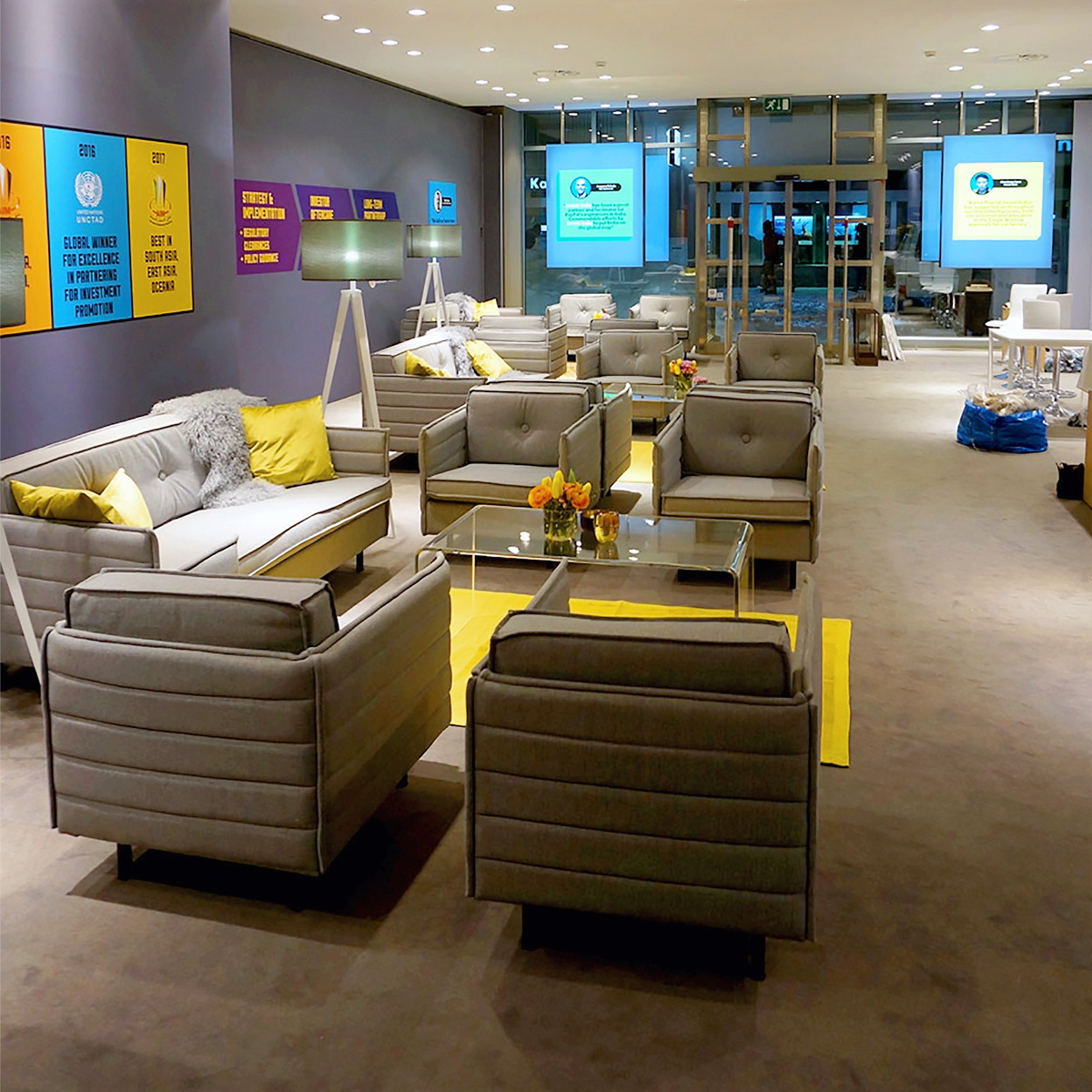 Mieten Sie exklusive Eventmöbel: Individuelle Anpassung und flexibler Service für Ihre Events